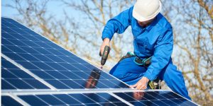Installation Maintenance Panneaux Solaires Photovoltaïques à Aries-Espenan